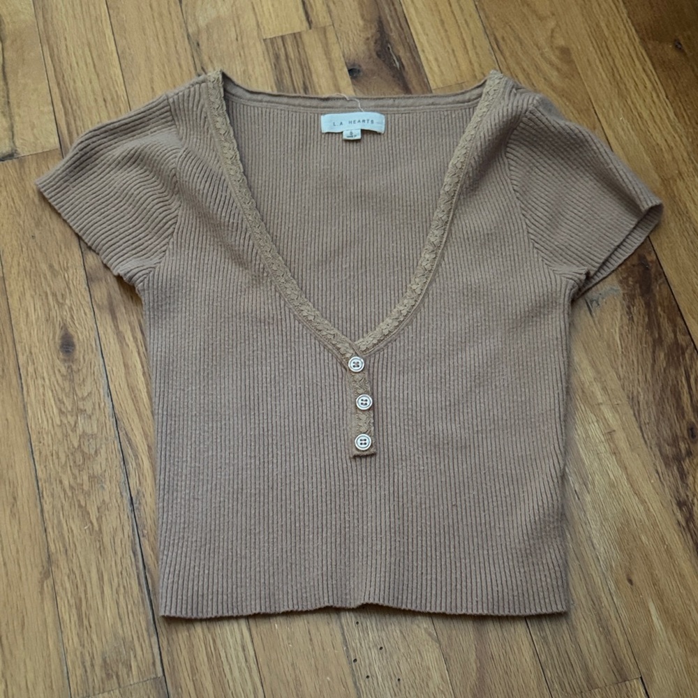 La hearts cropped sweater t shirt